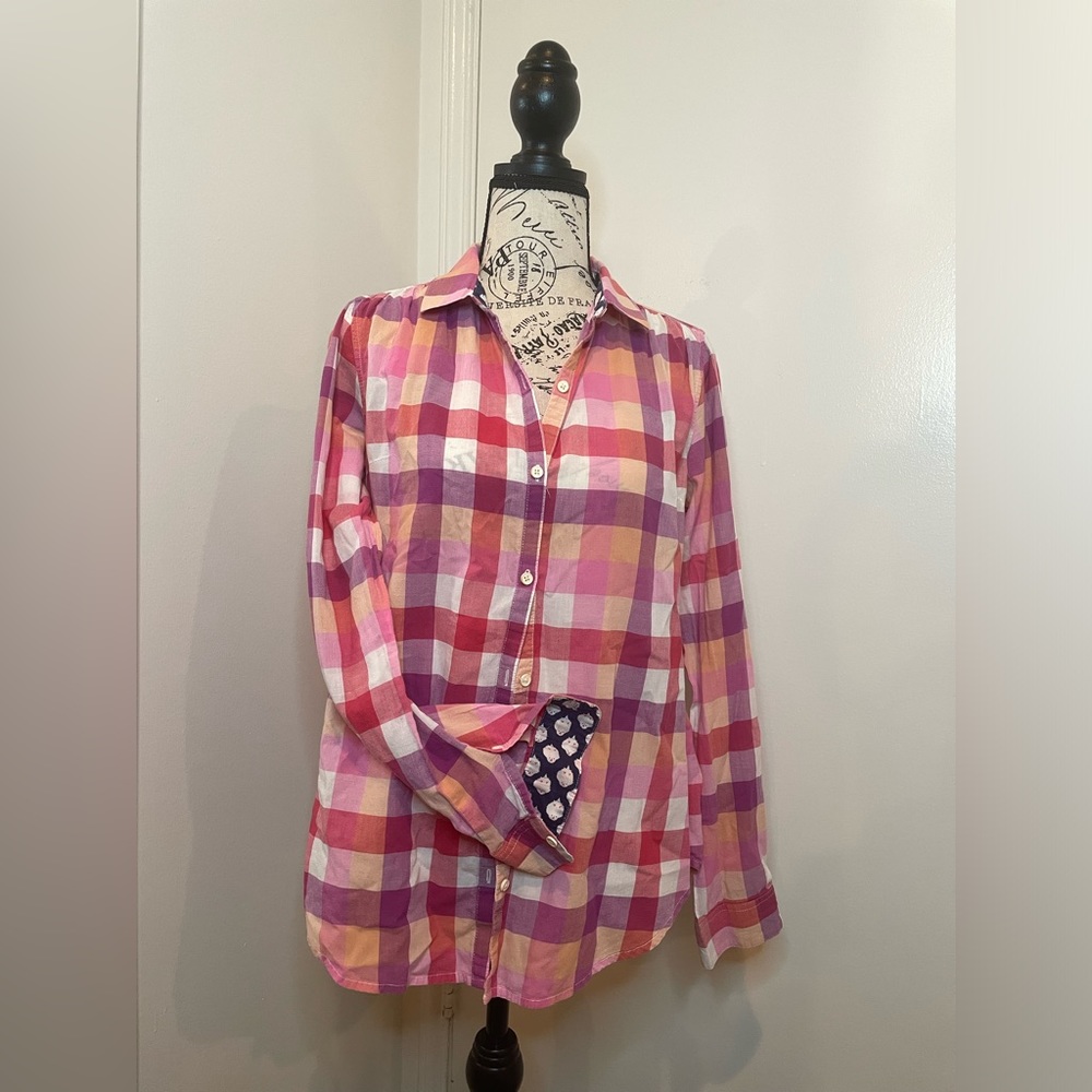 ANTHROPOLOGIE Back slit shirt